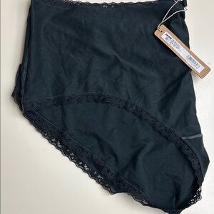 SKIMs Black Lace Trim Panties/Cheeky panty 2 for 1